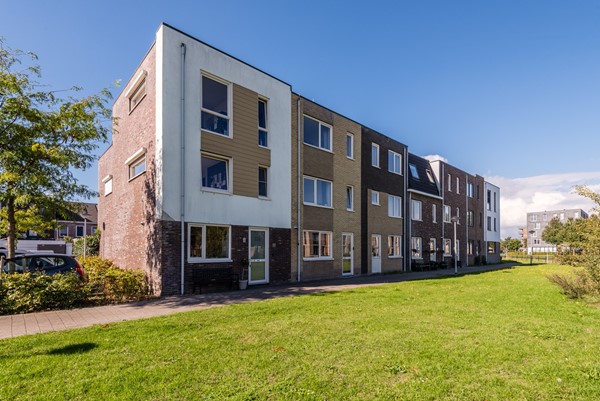 Medium property photo - Wimpelplantsoen 227, 1319 ED Almere